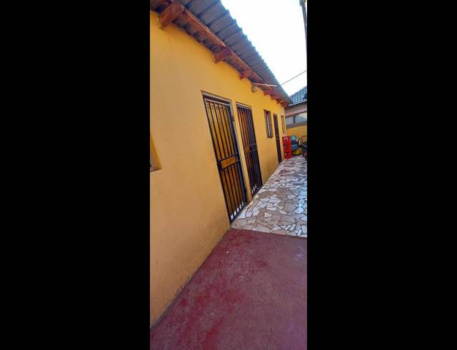 2 BEDROOM HOUSE FOR SALE IN KATLEHONG SOUTH